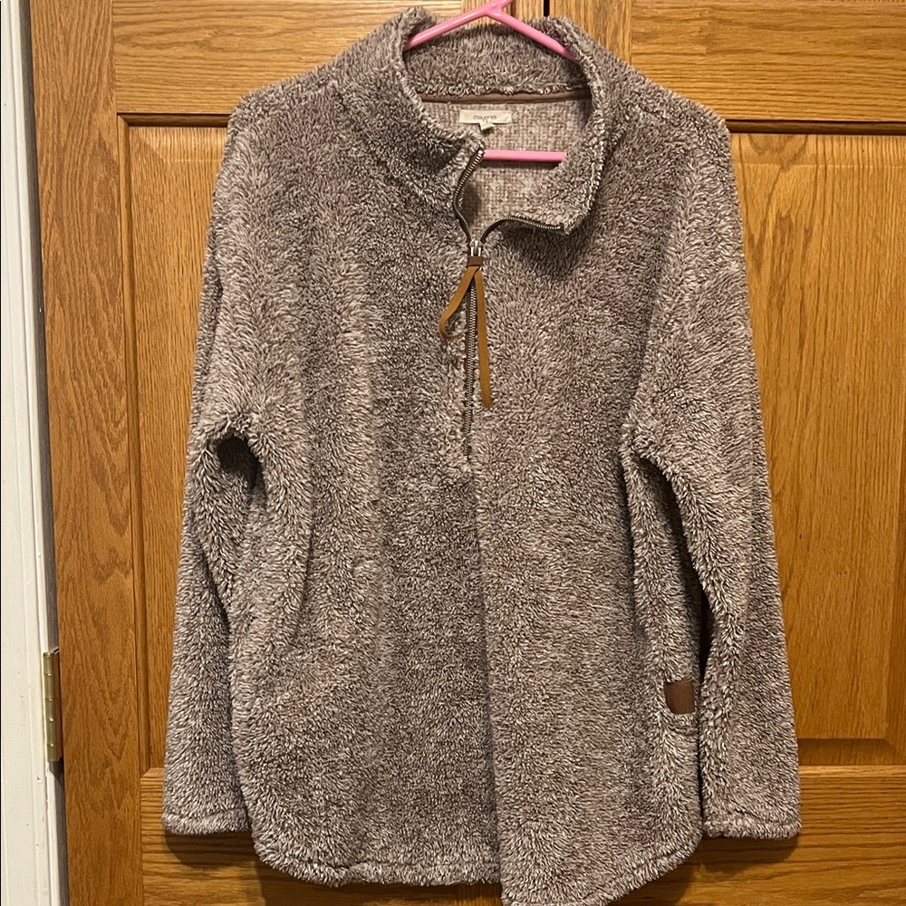 Maurices Beige and Cream Fleece Top